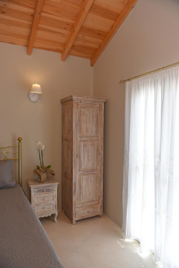Oisyra Boutique Hotel 에르무폴리 외부 사진